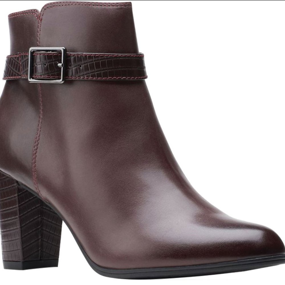 CLARKS ALANYA JUNO LEATHER ANKLE BOOTIE NWT - Picture 4 of 12